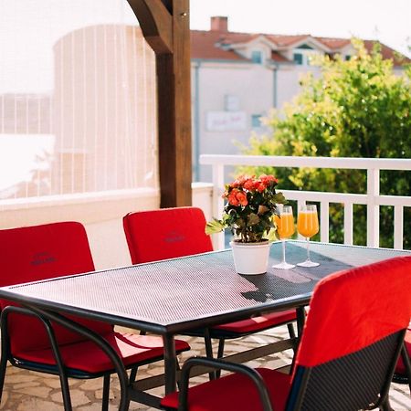 Apartment Franic Подстрана Экстерьер фото