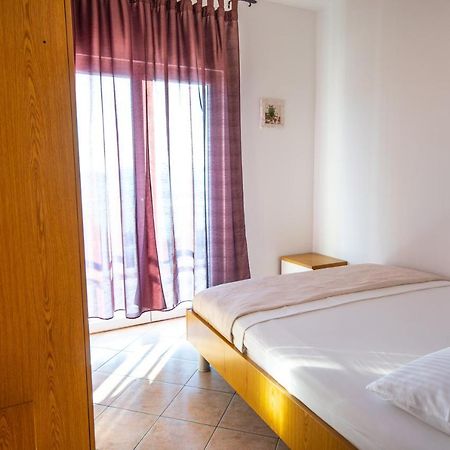Apartment Franic Подстрана Экстерьер фото